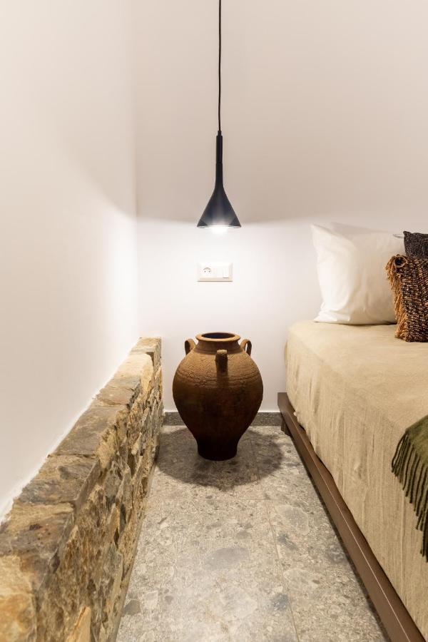 Wave, An Idyllic Seafront Suite By Nirousuites Kokkini Hani Kültér fotó
