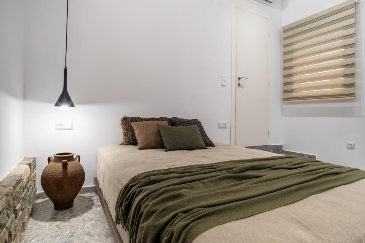Wave, An Idyllic Seafront Suite By Nirousuites Kokkini Hani Kültér fotó