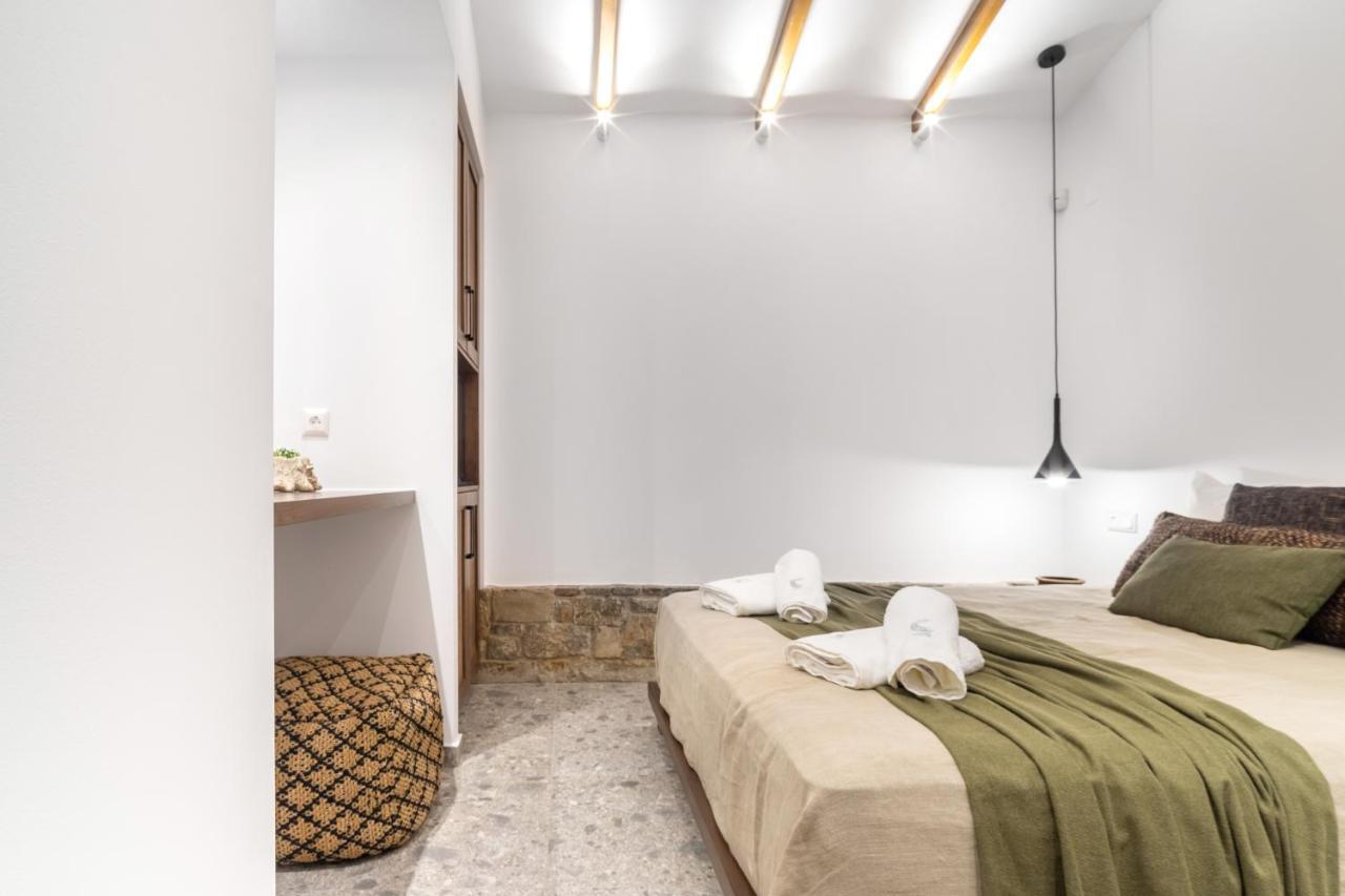 Wave, An Idyllic Seafront Suite By Nirousuites Kokkini Hani Kültér fotó